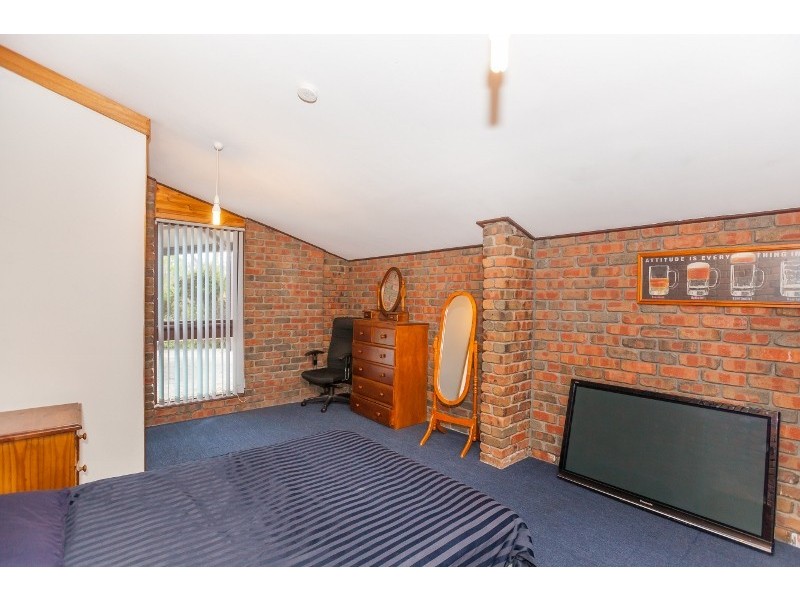 7 Nayook Grove, Happy Valley SA 5159