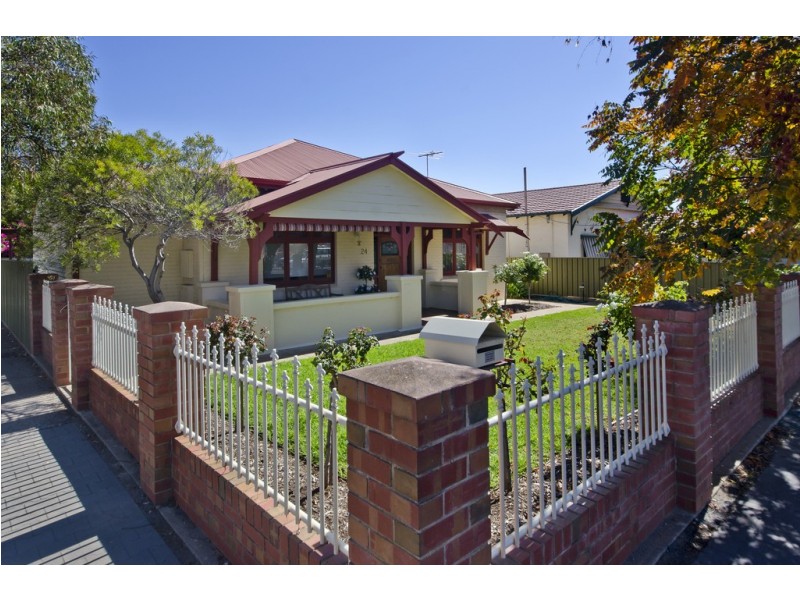 24 Eaton Street, Cumberland Park SA 5041