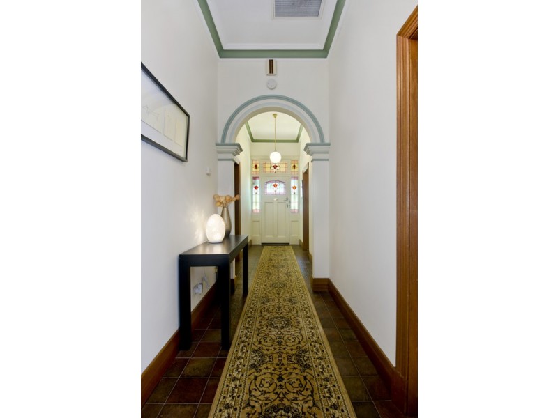 24 Eaton Street, Cumberland Park SA 5041