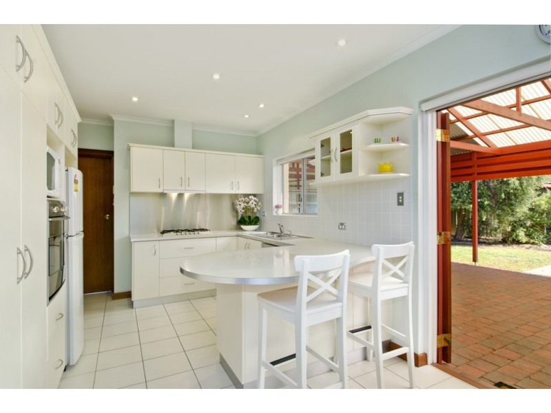 24 Eaton Street, Cumberland Park SA 5041