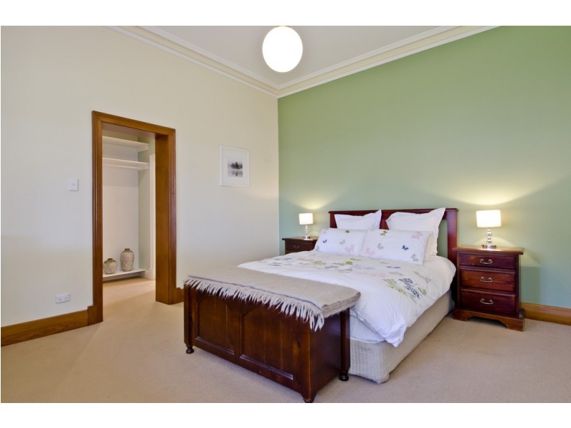 24 Eaton Street, Cumberland Park SA 5041