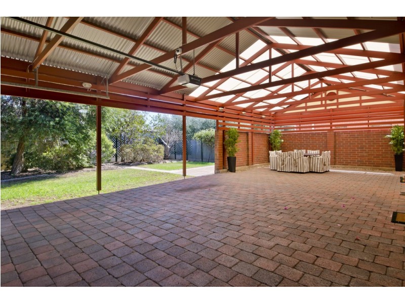 24 Eaton Street, Cumberland Park SA 5041