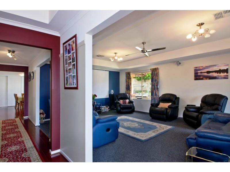 5 Parkway Avenue, Walkley Heights SA 5098