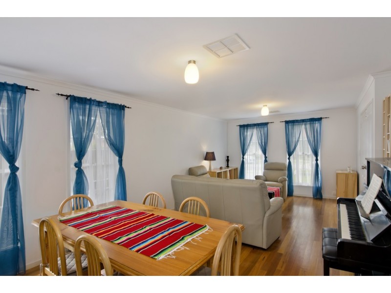 9 Yeomans Avenue, Henley Beach South SA 5022