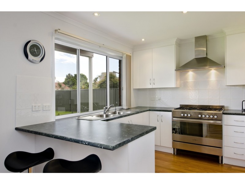 9 Yeomans Avenue, Henley Beach South SA 5022