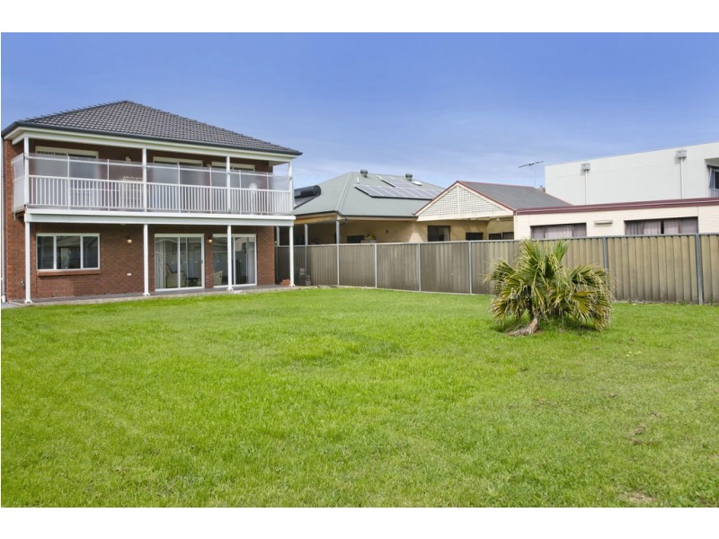 9 Yeomans Avenue, Henley Beach South SA 5022
