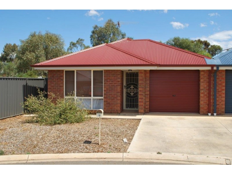 18 Hamra Drive, Smithfield SA 5114