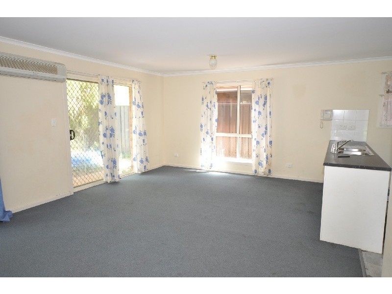 18 Hamra Drive, Smithfield SA 5114