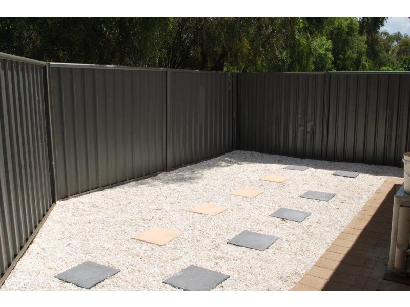 18 Hamra Drive, Smithfield SA 5114