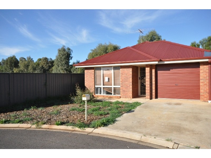 18 Hamra Drive, Smithfield SA 5114