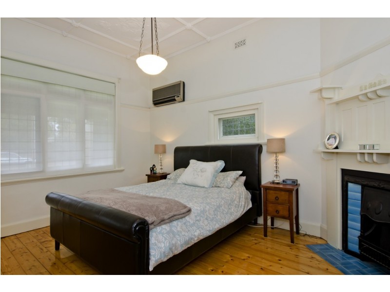 18 Lorraine Avenue, Clarence Park SA 5034