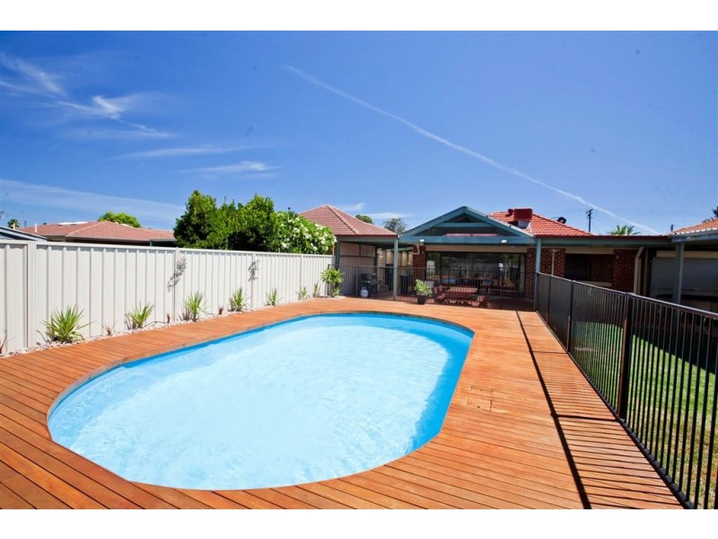 8 Sanderson Street, Peterhead SA 5016