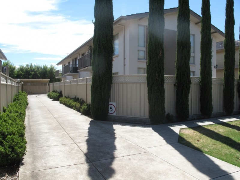 8/3 Church Road, Paradise SA 5075