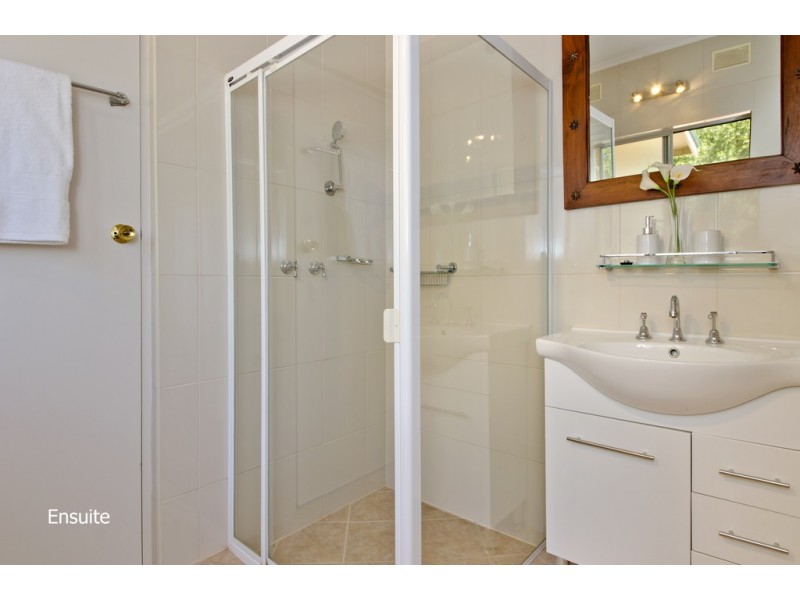 1 Gowrie Street, Torrens Park SA 5062