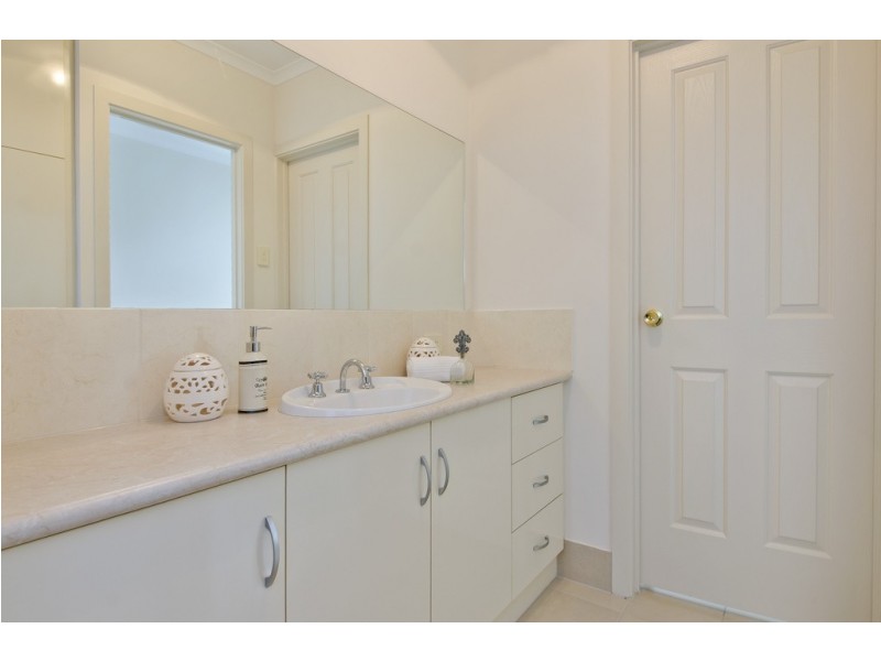 2 Borrillo Avenue, Newton SA 5074