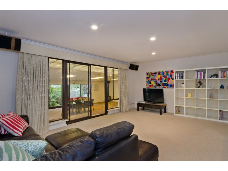 9 Crane Avenue, Coromandel Valley SA 5051