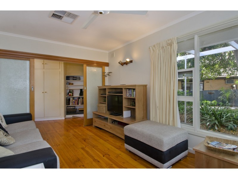 44 Brougham Drive, Valley View SA 5093