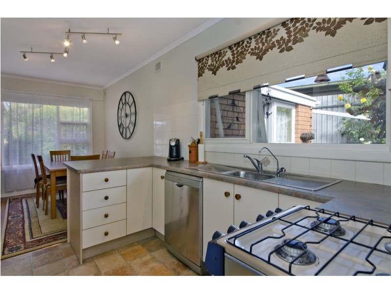 44 Brougham Drive, Valley View SA 5093