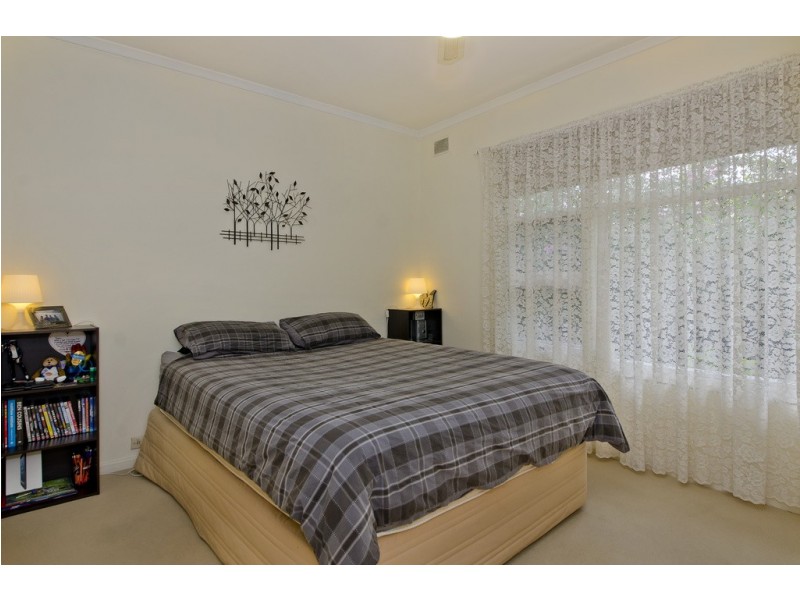 44 Brougham Drive, Valley View SA 5093