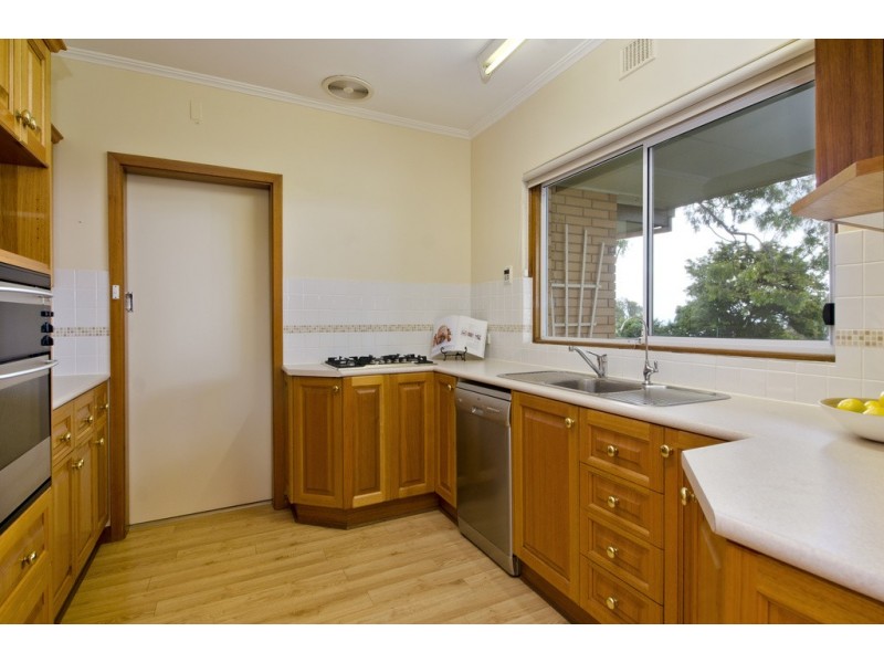 15 Gamma Cresent, Panorama SA 5041