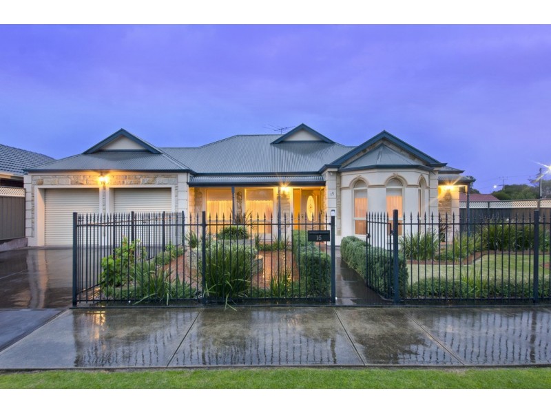 15 Lanark Avenue, Seaton SA 5023