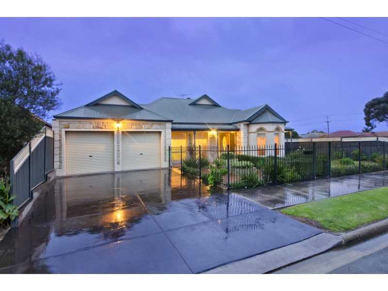 15 Lanark Avenue, Seaton SA 5023