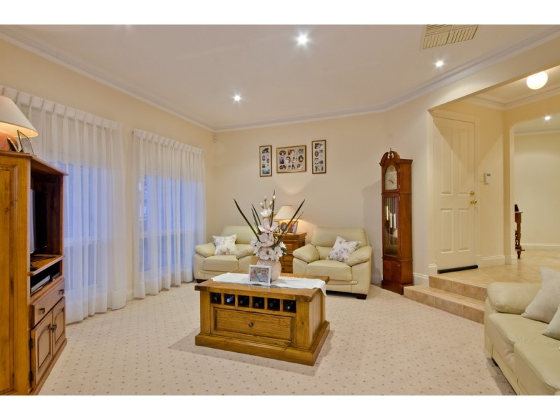 15 Lanark Avenue, Seaton SA 5023