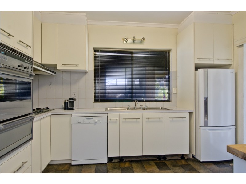 86 Avenue Road, Clarence Gardens SA 5039