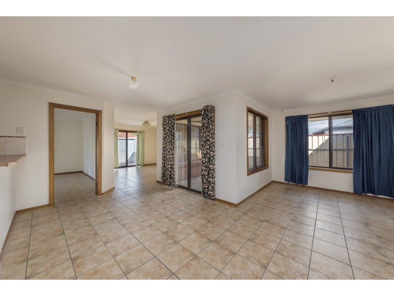 22 Baden Terrace, O’sullivan Beach SA 5166