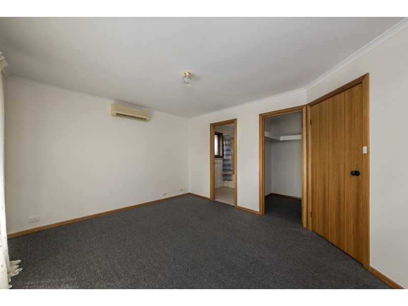 22 Baden Terrace, O’sullivan Beach SA 5166
