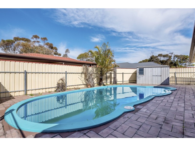 22 Baden Terrace, O’sullivan Beach SA 5166
