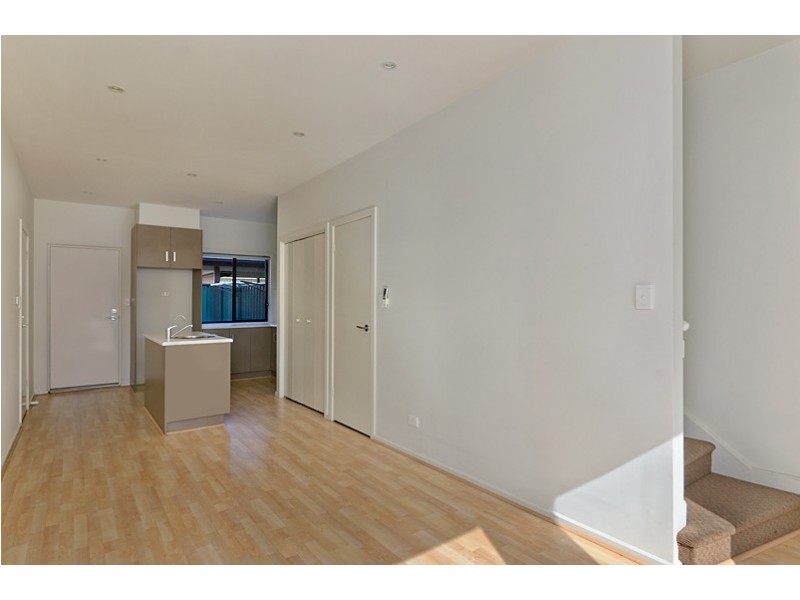 5 Franklin Avenue, Mawson Lakes SA 5095