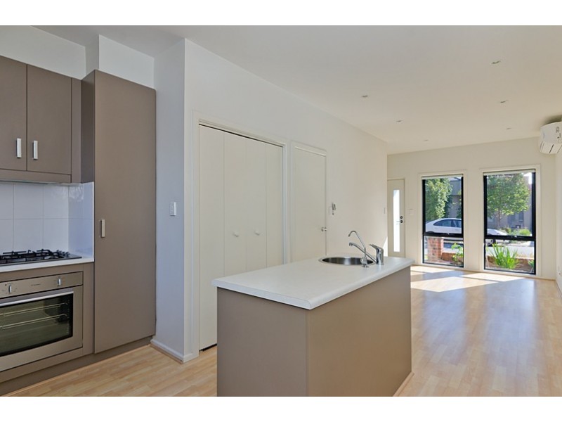 5 Franklin Avenue, Mawson Lakes SA 5095