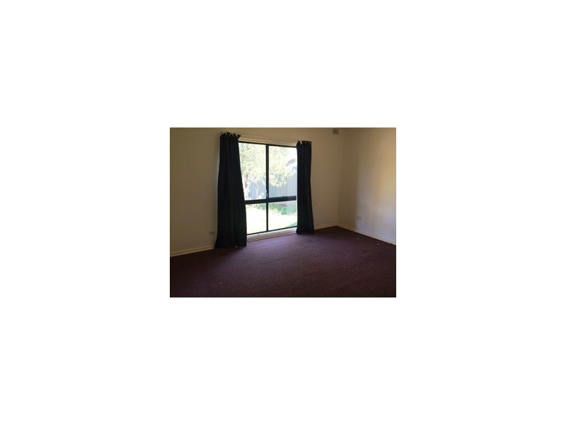 24 Blackham Crescent, Smithfield SA 5114