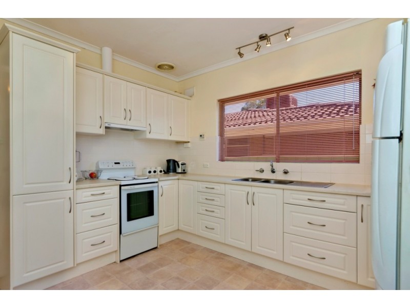 1/8 Montrose Ave, Netherby SA 5062