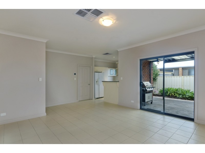 26 Wingfield Street, Clovelly Park SA 5042