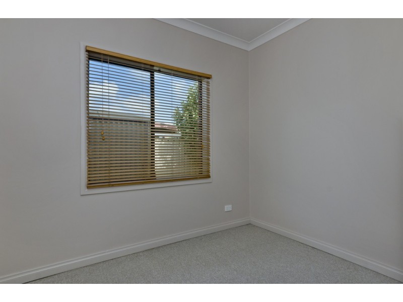 26 Wingfield Street, Clovelly Park SA 5042