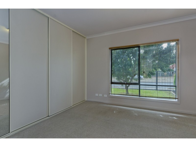 26 Wingfield Street, Clovelly Park SA 5042