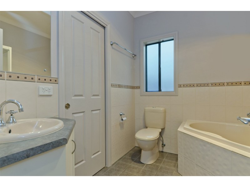 26 Wingfield Street, Clovelly Park SA 5042