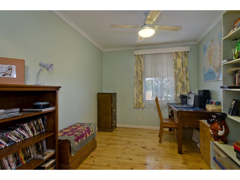 61 Maxwell Road, Hackham West SA 5163