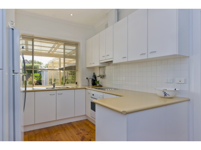 57 Caulfield Ave, Cumberland Park SA 5041