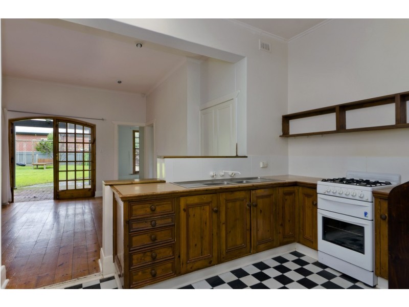 63 The Grove, Lower Mitcham SA 5062