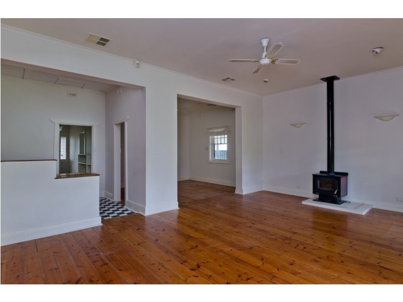 63 The Grove, Lower Mitcham SA 5062