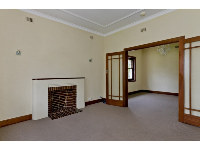 61 The Grove, Lower Mitcham SA 5062