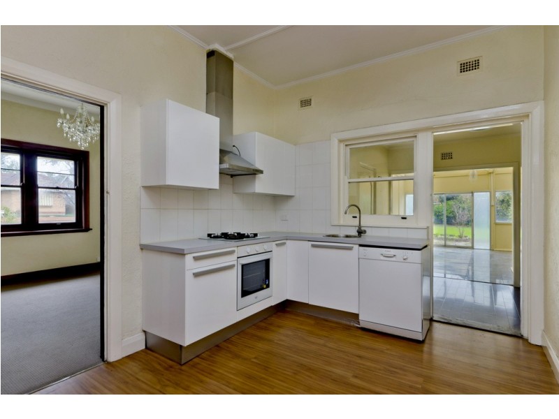 61 The Grove, Lower Mitcham SA 5062
