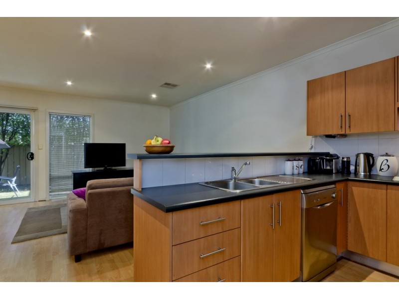 3-8A Brenden Court, Glandore SA 5037