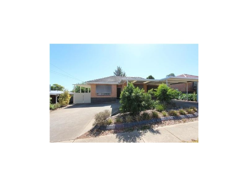 8 Sundale Avenue, Para Hills SA 5096