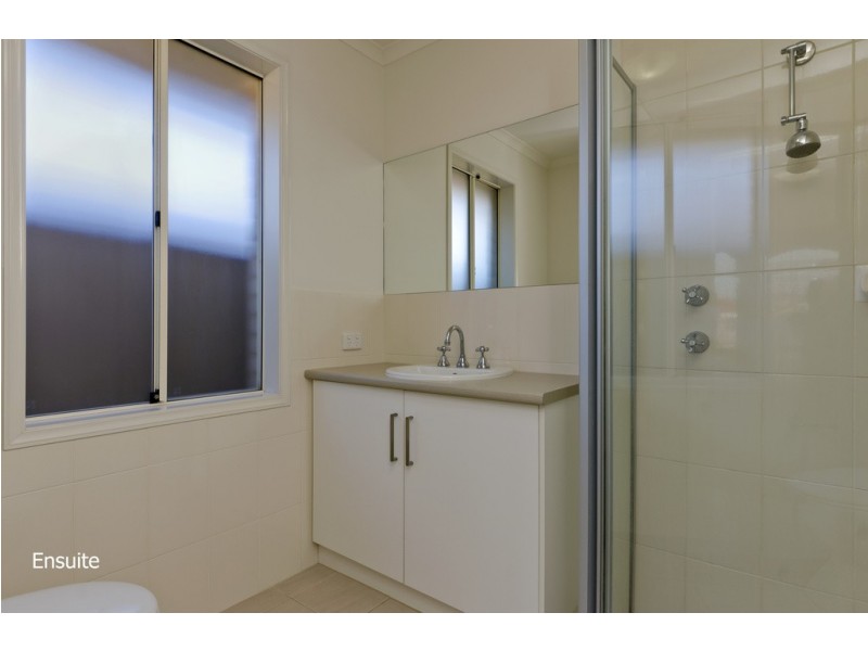 2 Bryant Street, Mansfield Park SA 5012