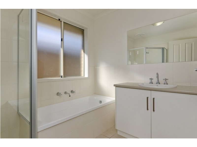 2 Bryant Street, Mansfield Park SA 5012