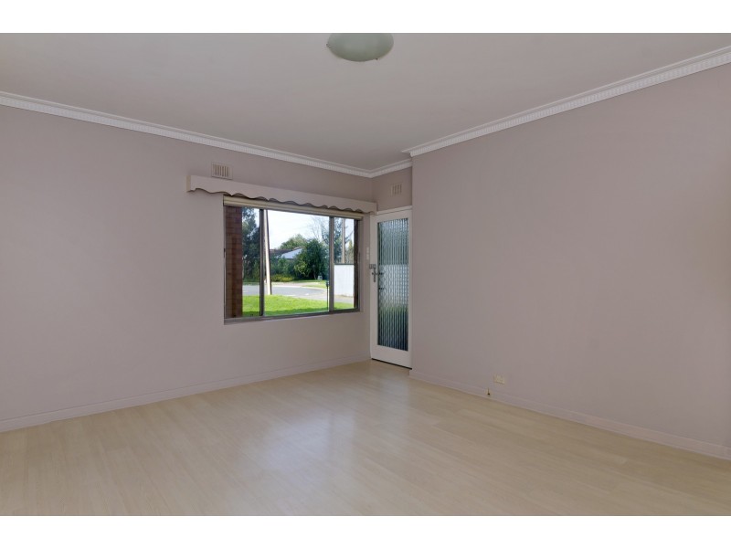 2/8 Overbury Drive, Clarence Park SA 5034